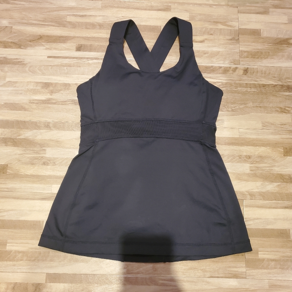 Lululemon black cross back luxtreme "swift tank" sz 4